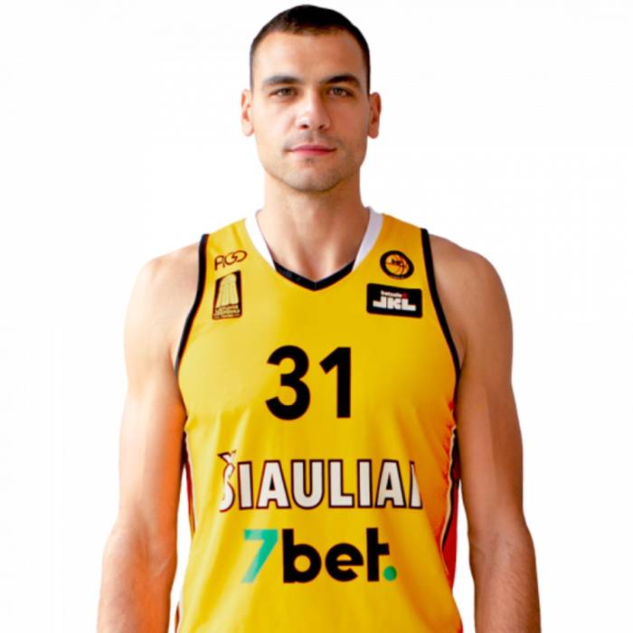 Photo of Nemanja Bezbradica, 2021-2022 season