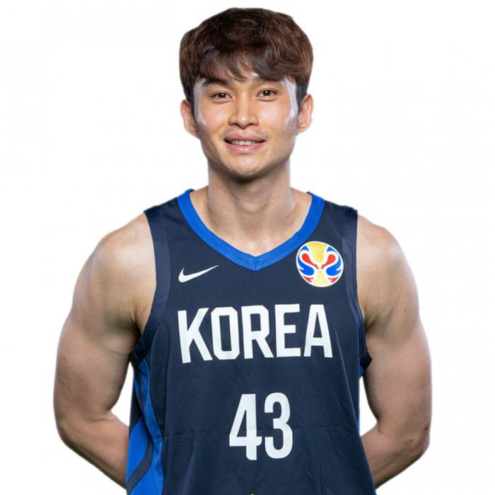 Photo of Daesung Lee, 2019-2020 season