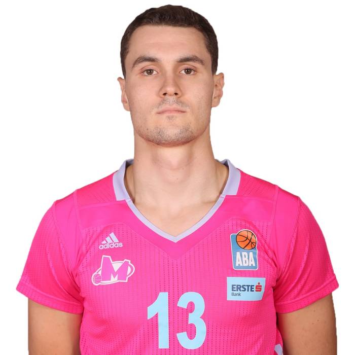 Photo of Luka Cerovina, 2021-2022 season