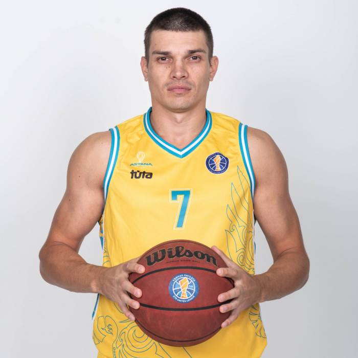 Foto di Nikolay Bazhin, stagione 2019-2020