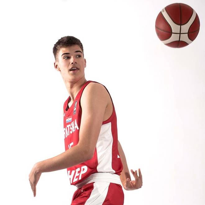 Photo de Duje Damjanic, saison 2022-2023